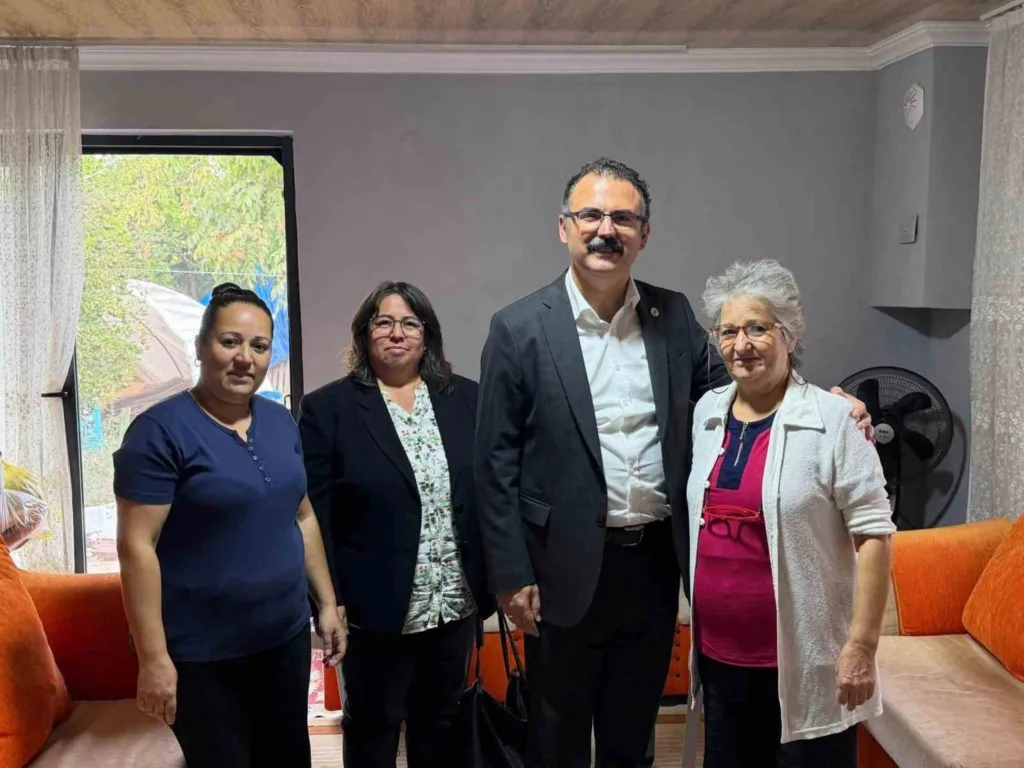 Sultanhisar’da vatandaşlarla hane buluşmaları devam ediyor 26 sultanhisarda vatandaslarla hane bulusmalari devam ediyor 2c97b2d58900