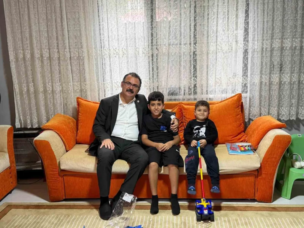 Sultanhisar’da vatandaşlarla hane buluşmaları devam ediyor 28 sultanhisarda vatandaslarla hane bulusmalari devam ediyor ebdb7390f4a0