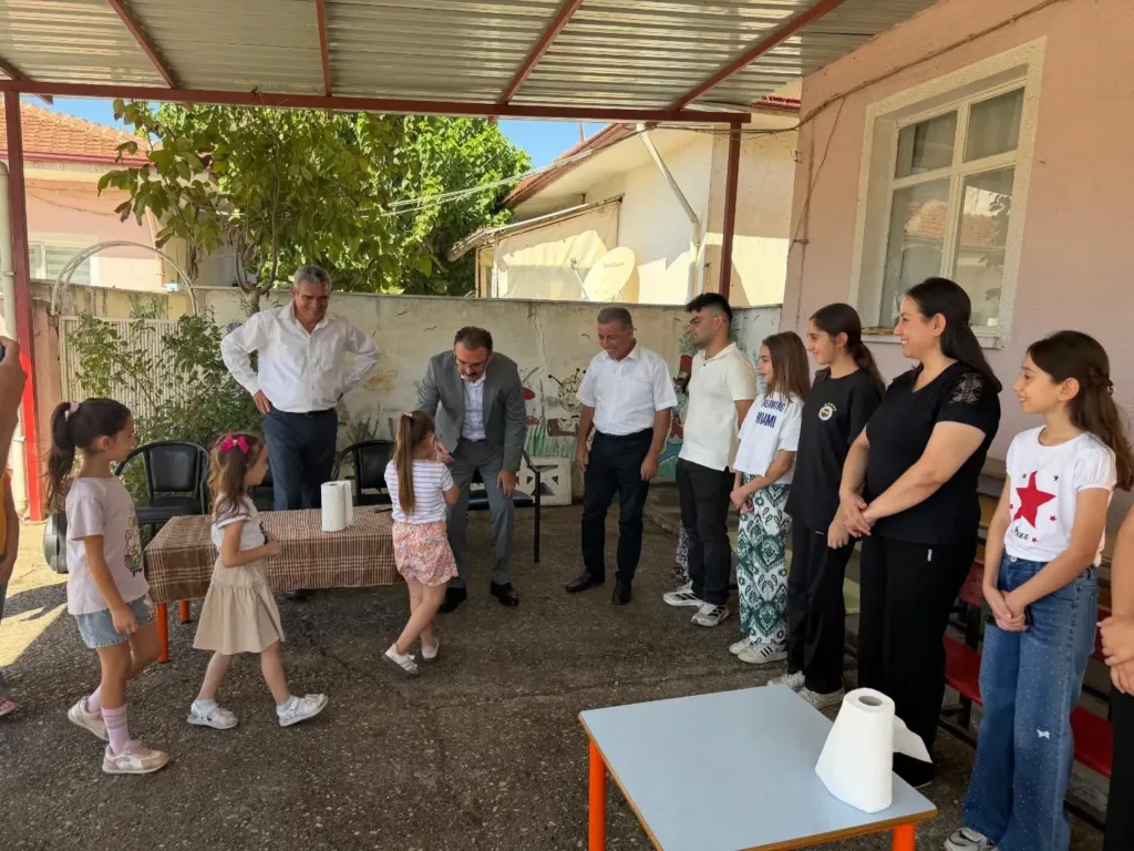 Sultanhisar’ın başarılı öğrencilerine anlamlı buluşma 4 sultanhisarin basarili ogrencilerine anlamli bulusma 5545b240ec91