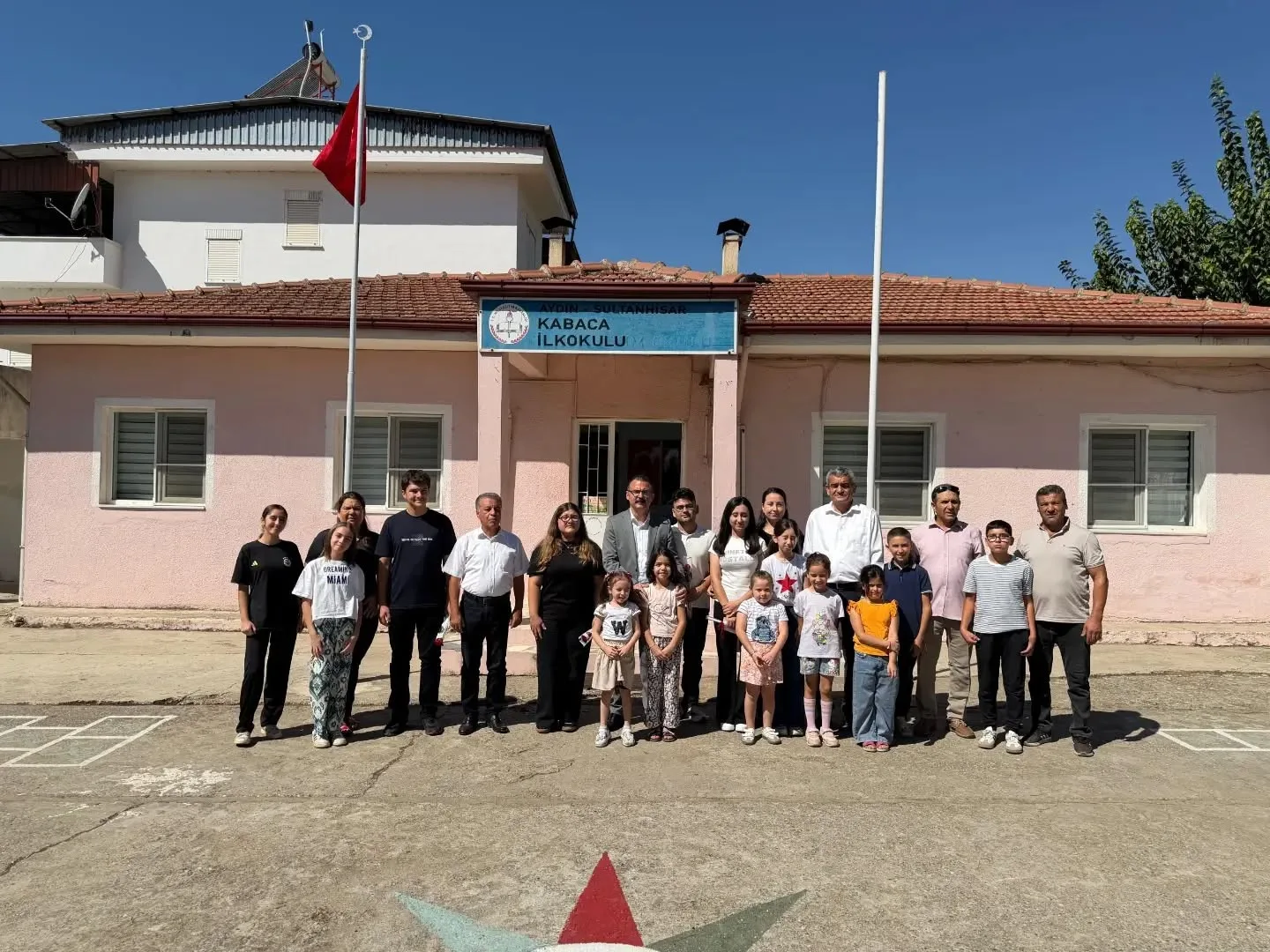 Sultanhisar’ın başarılı öğrencilerine anlamlı buluşma 1 sultanhisarin basarili ogrencilerine anlamli bulusma b13e298f2d2a