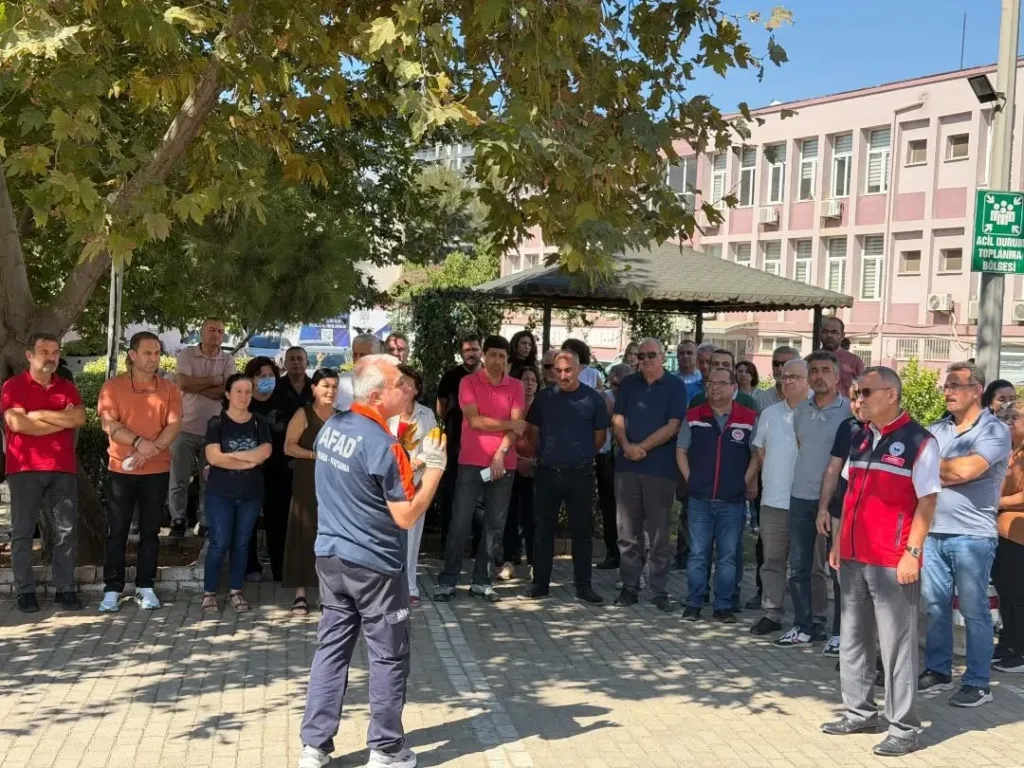 tarim mudurlugunde yangin ve deprem tatbikati cd5d4ec48277