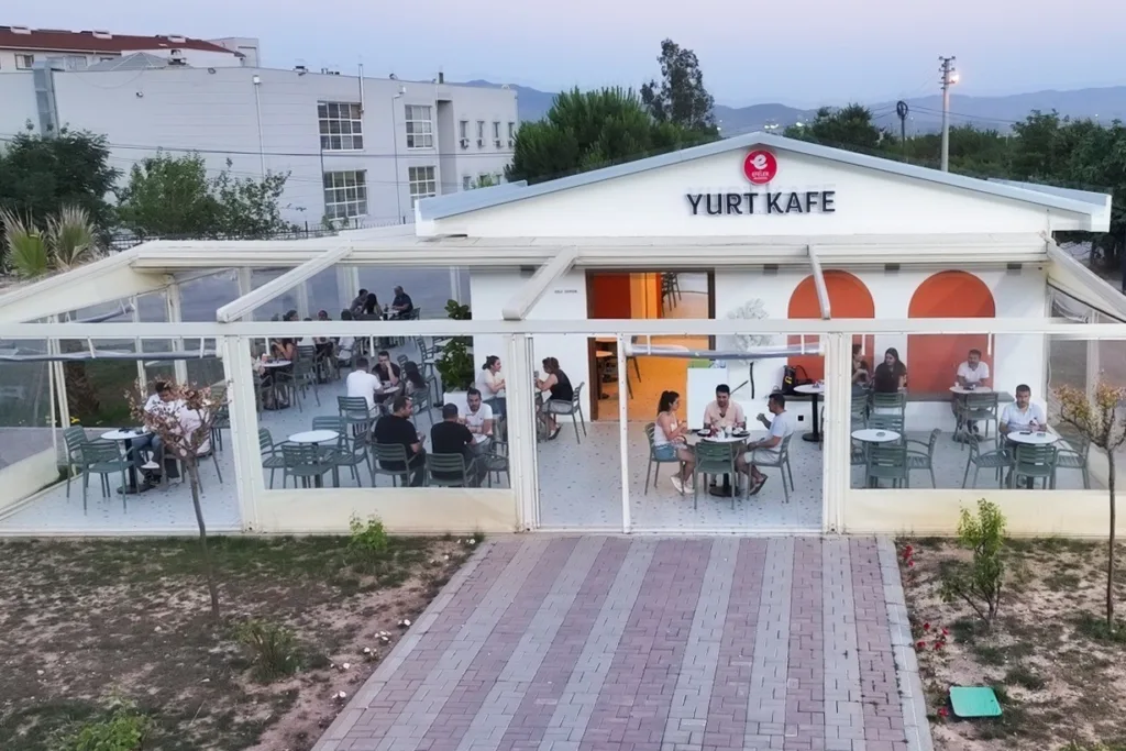 universiteli genclerden yurt kafeye yogun ilgi cbac159b2ee4