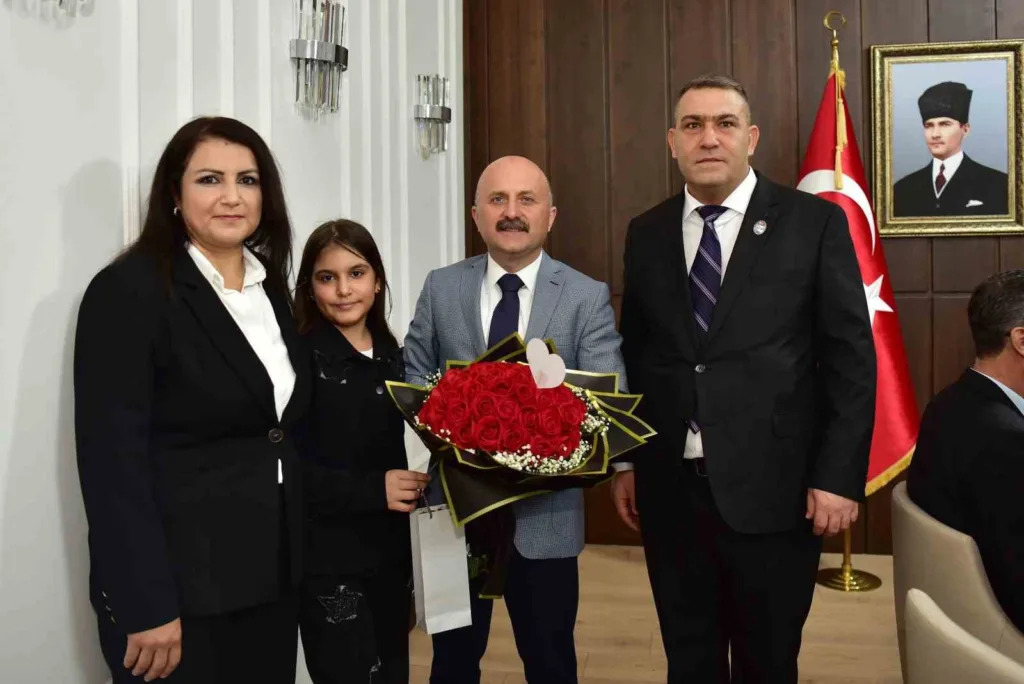 vali varol sehit yakinlari ve gazileri makaminda agirladi b6ca4361d791