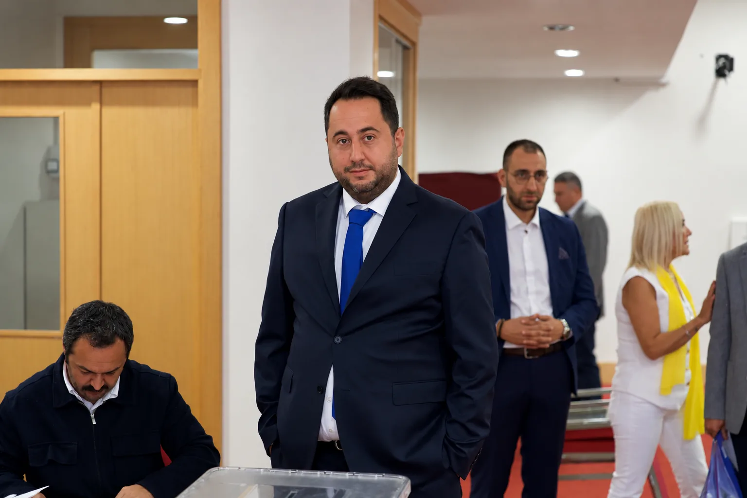 Kuşadası'nda seçim heyecanı başladı: Anıl Metin Oto oyunu kullandı 9 Kuşadası’nda seçim heyecanı başladı: Anıl Metin Oto oyunu kullandı
