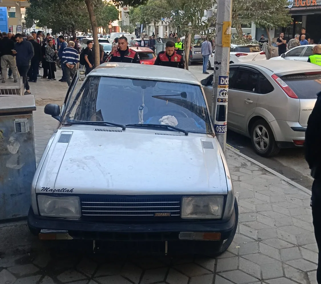 Polisten kaçarken ters yöne girdi, kaldırımda sıkıştı