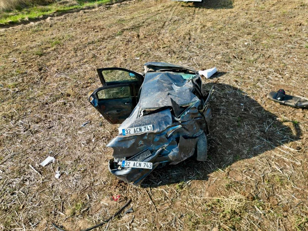 Bu araçtan yaralı da olsa sağ çıktı! 3 Bu araçtan yaralı da olsa sağ çıktı!