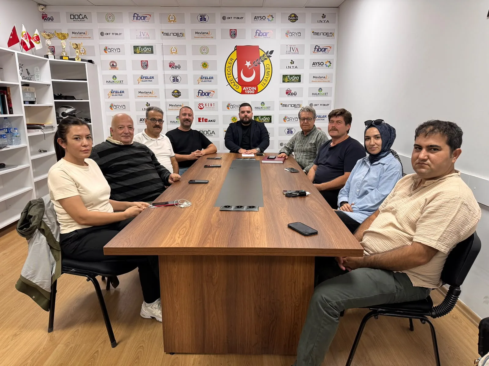 AGC’DE BAYRAK DEĞİŞİMİ