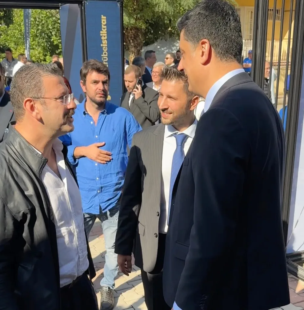 AYSO'da seçim heyecanı: Çerçioğlu tek tek karşıladı 2 WhatsApp Image 2026 10 02 at 10.39.47