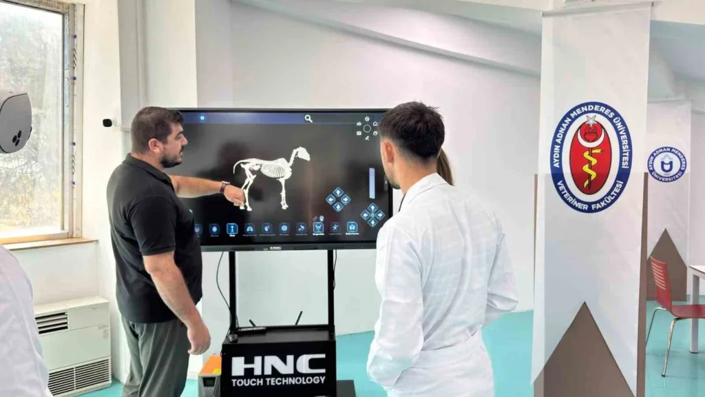 adude ogrenciler uc boyutlu inceliyor aa5fe89789b6