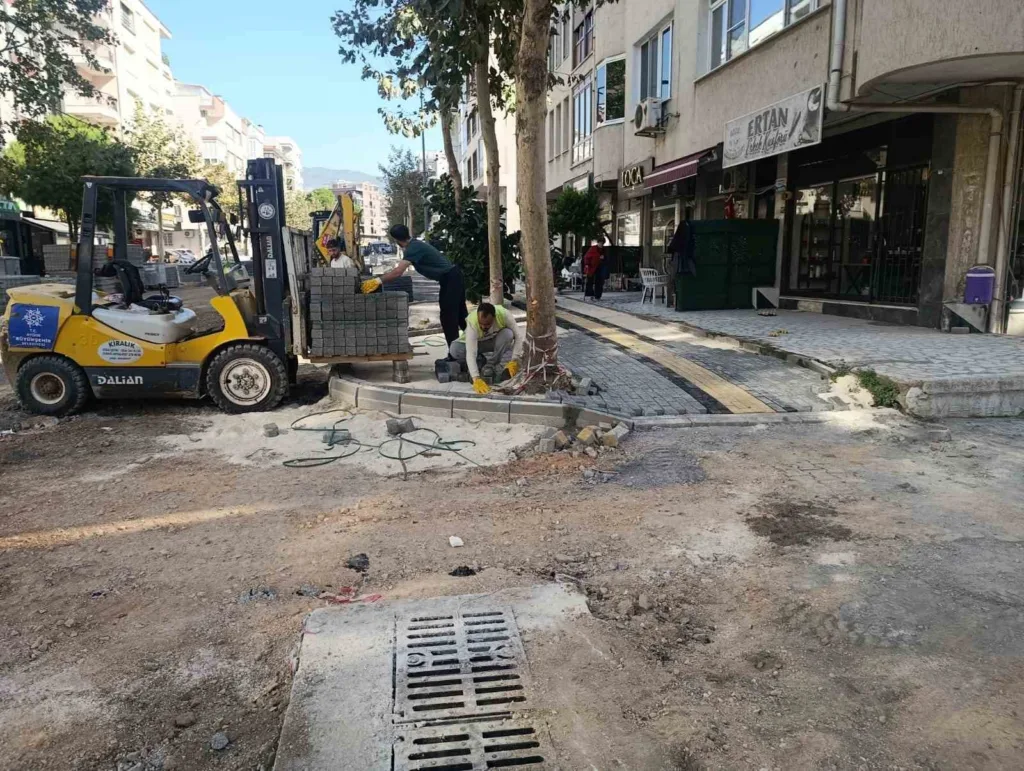 aydin buyuksehir belediyesi kentin dort bir yaninda calismalarini surduruyor da8ca3941564