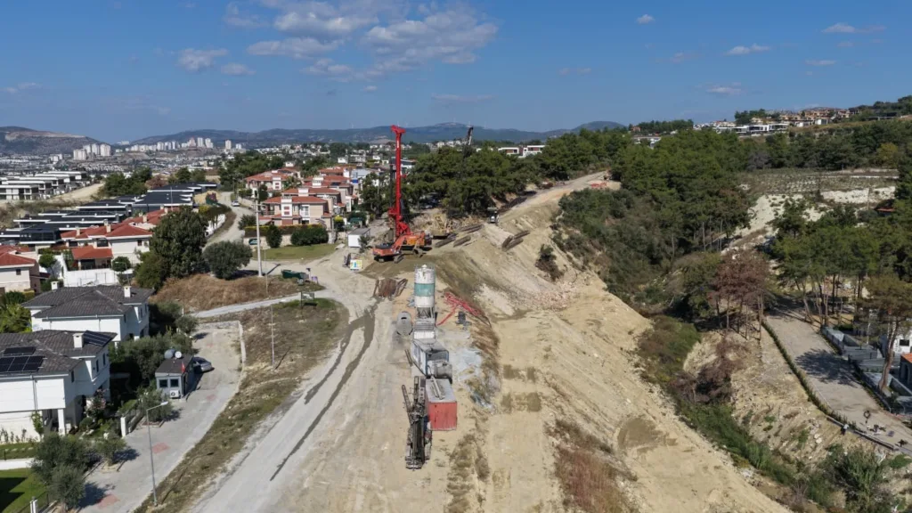 Aydın Büyükşehir Belediyesi Kuşadası’ndaki yol çalışmalarını sürdürüyor 4 aydin buyuksehir belediyesi kusadasindaki yol calismalarini surduruyor b3189eb3fbdf
