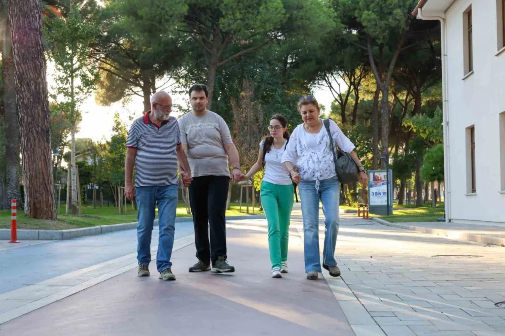 Aydın Büyükşehir Otizmli öğrencilere destek oluyor 3 aydin buyuksehir otizmli ogrencilere destek oluyor e7633cbac0f3