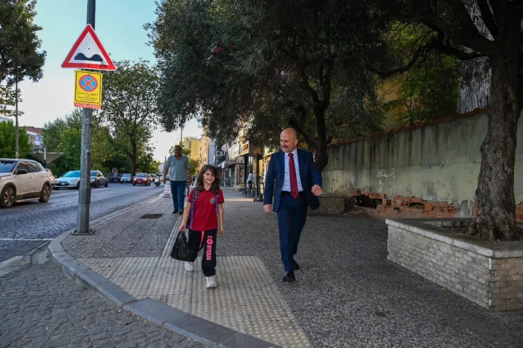 aydin valisi varol vatandaslari yalniz birakmiyor c6e4a90ead51