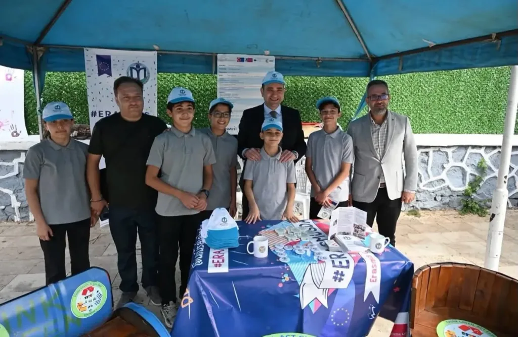 aydinda erasmus days tanitim programi duzenlendi ee4ced3b7006