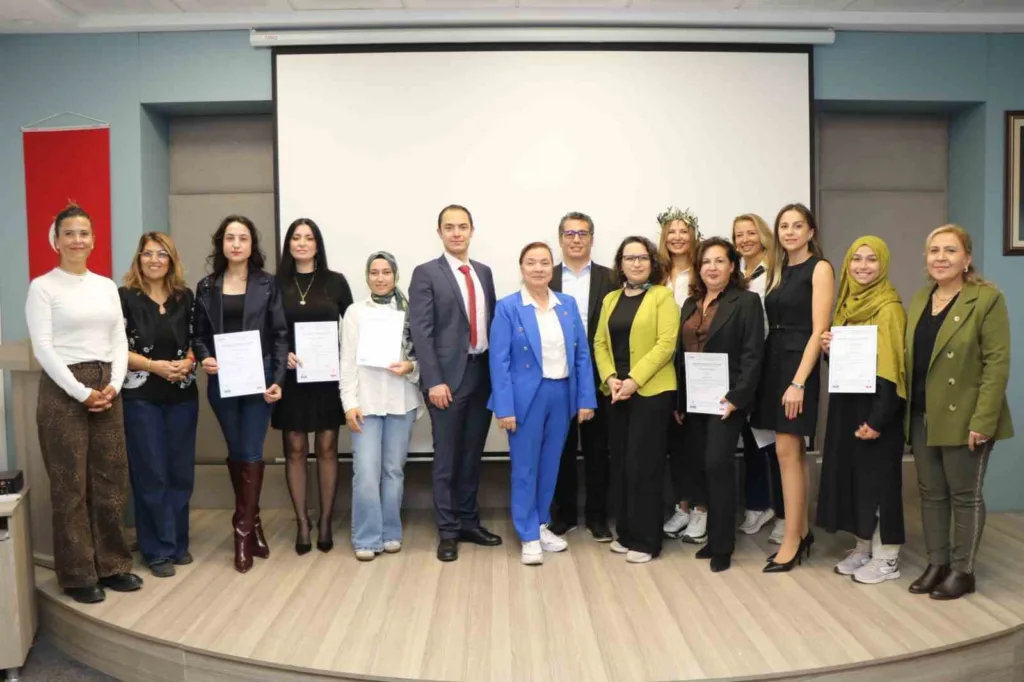 aydinda kadin zeytinyagi operatorleri belgelerini aldi d09e81ee665d