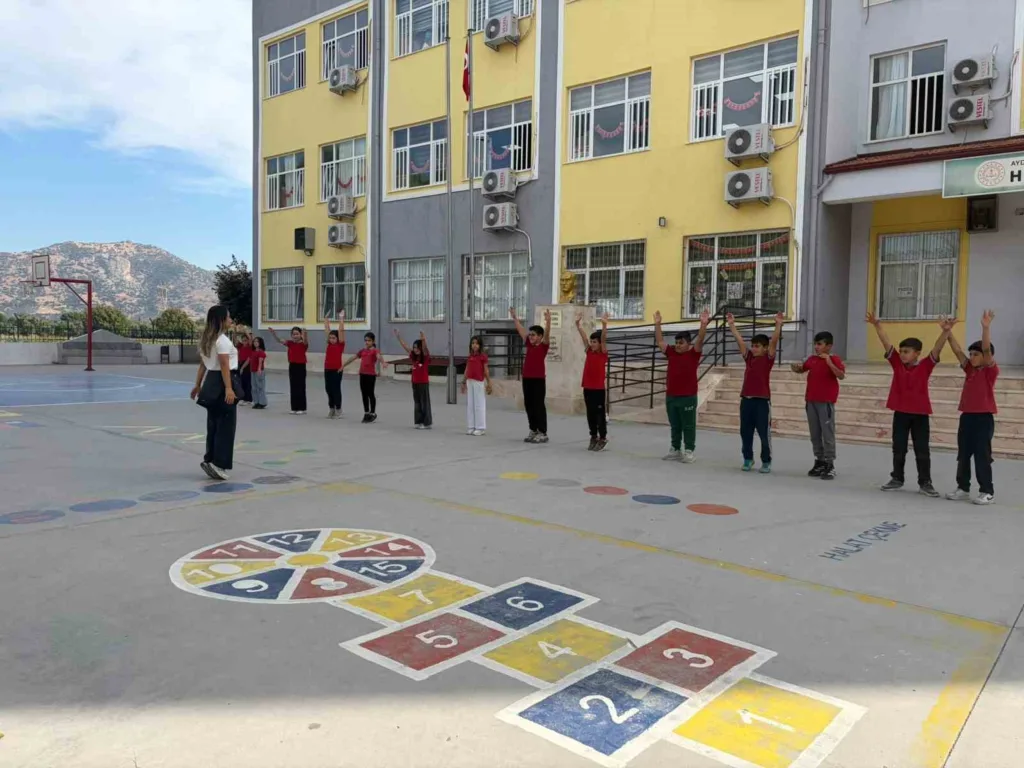 aydinda miniklerin antrenmanlari devam ediyor 268e4f9666ed