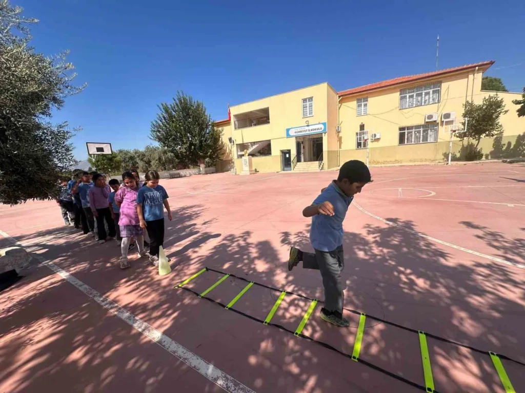 aydinda miniklerin antrenmanlari devam ediyor e3a1d14bf926