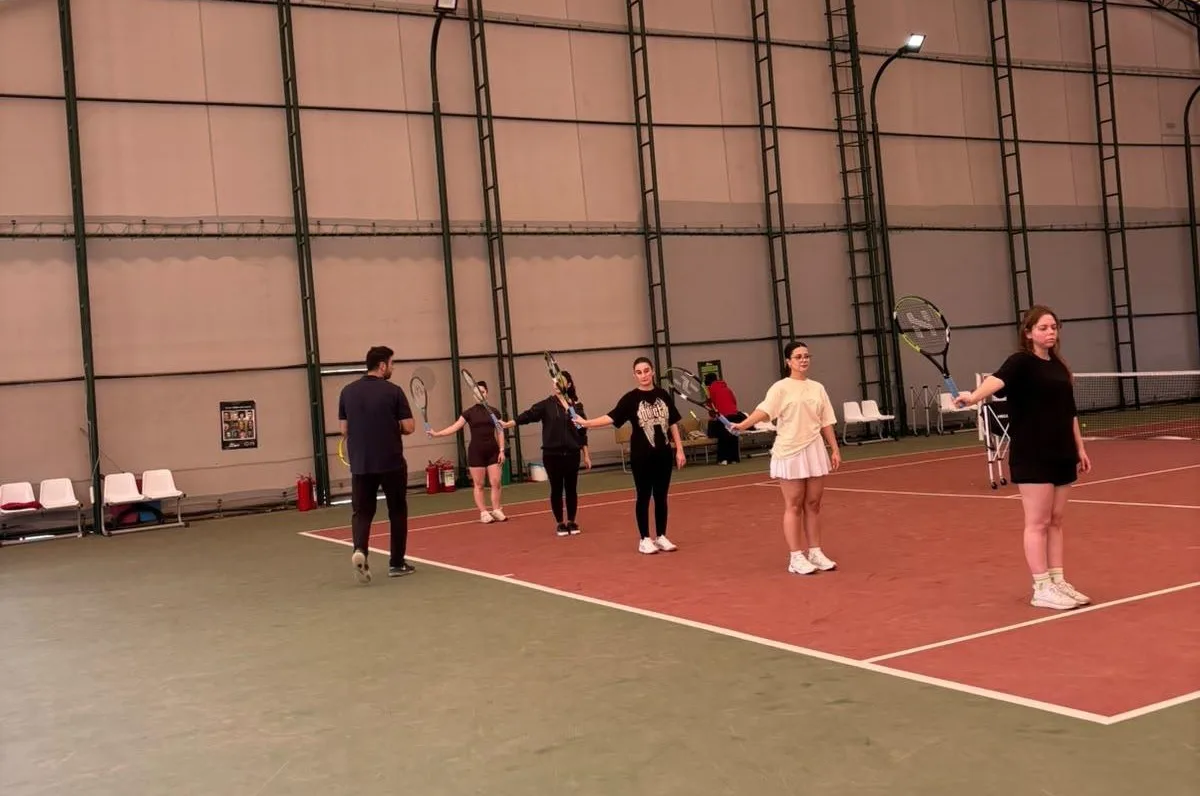 Aydın’da öğrenciler tenis kortuyla buluştu