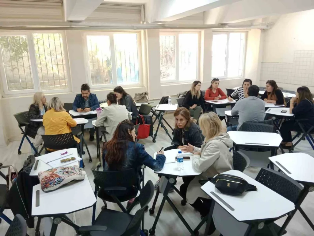 aydinda ogretmenlere stem egitimi verildi ffef18d60b2e