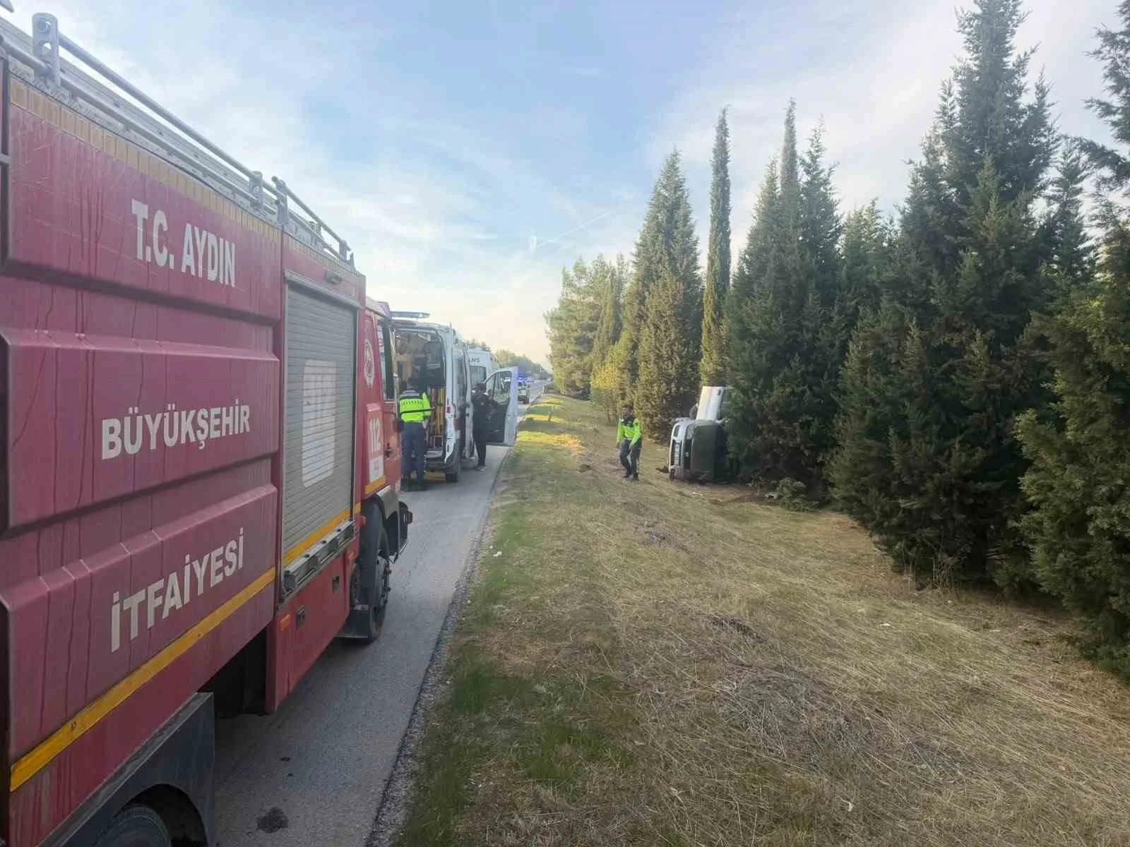 Aydın’da otomobil devrildi: 2 yaralı