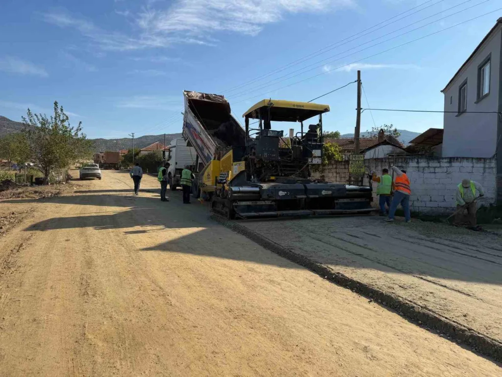 Aydın’ın 17 ilçesinde yollar için eş zamanlı çalışma 5 aydinin 17 ilcesinde yollar icin es zamanli calisma d04d123fb394