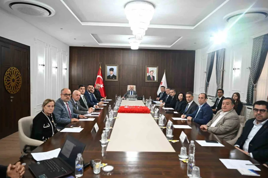 aydinin kayitli isgucu sayisi 96 bin oldu d69e0a01d643