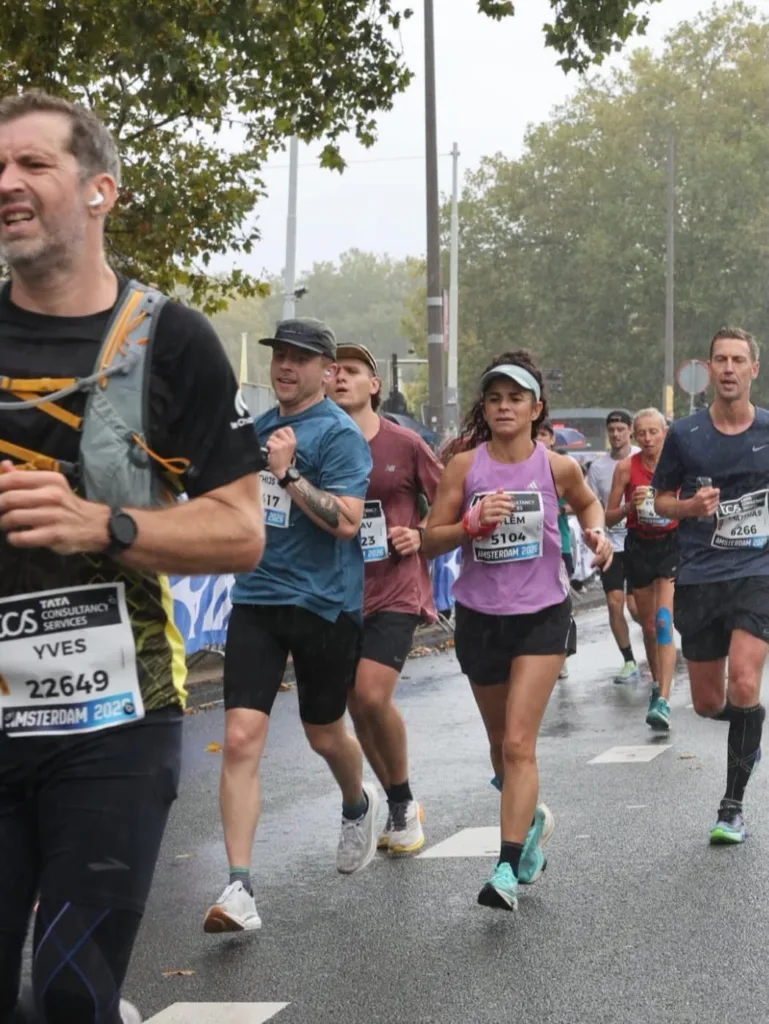 aydinli ogretmen 42 kilometrelik maratonu rekoruyla tamamladi 141f90116ed7