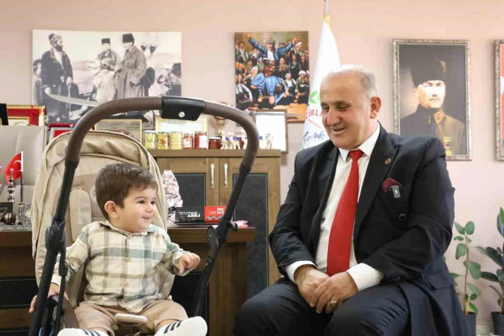 baskan kaya minik teoman ile bulustu 138701112148