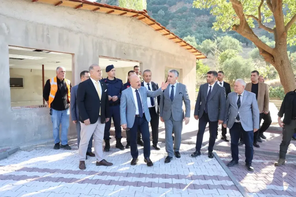 baskan kaya vali varola incirliovadaki projeyi anlatti 7c6d82e847ca