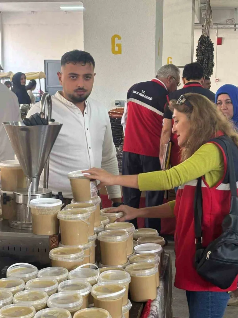 buharkentte pazar tezgahlari denetlendi de9bc327dfb2