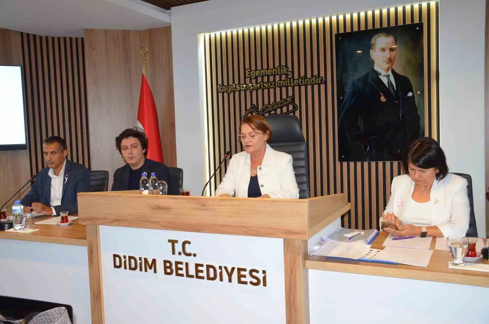 didim belediye meclisinde vakiflarin yeri icin baskan gencaya yetki verildi 4212f403025a
