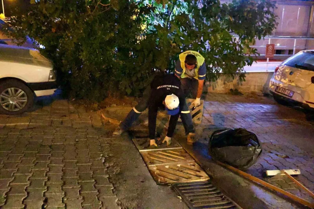 didim belediyesinden yagis oncesi temizlik b2ea1c2e8b44