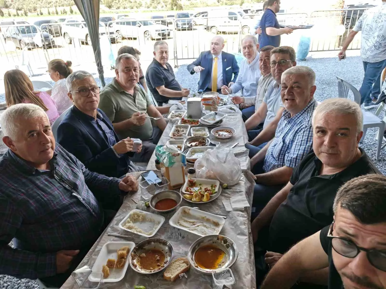 Düğün gibi kongre