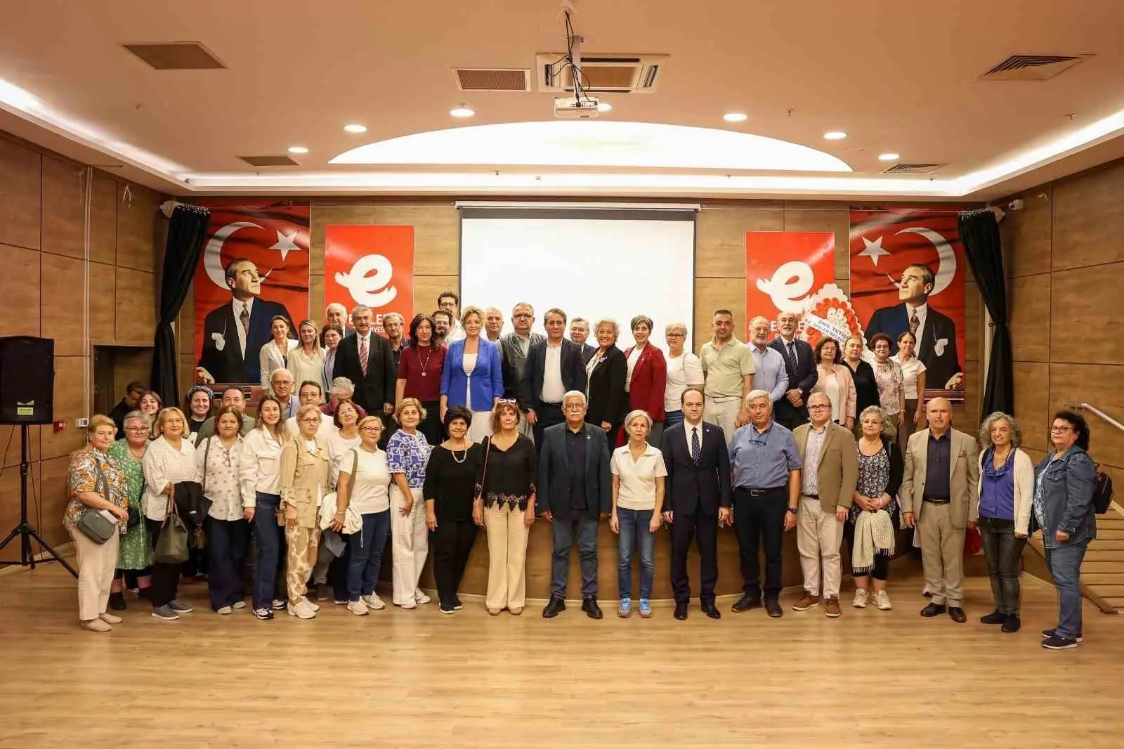 Efeler İkinci Bahar Üniversitesi’ne ilk haftada yoğun ilgi
