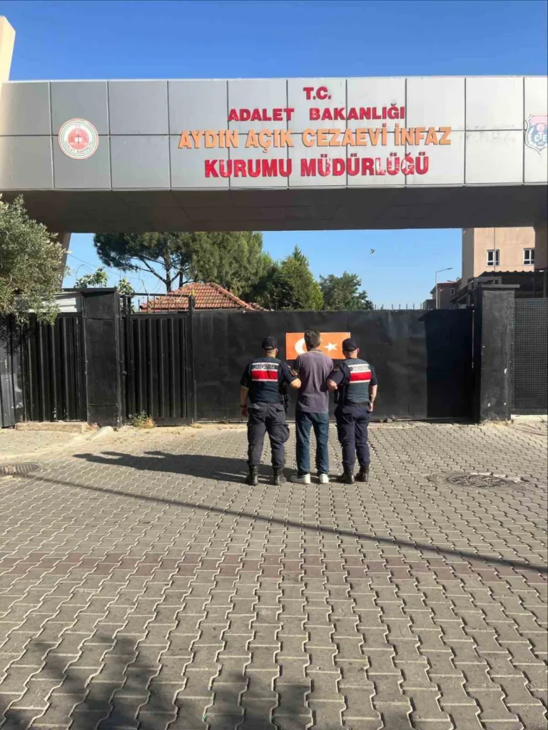 efelerde 7 yil 4 ay hapis cezasiyla aranan hukumlu yakalandi cb9827da1fab