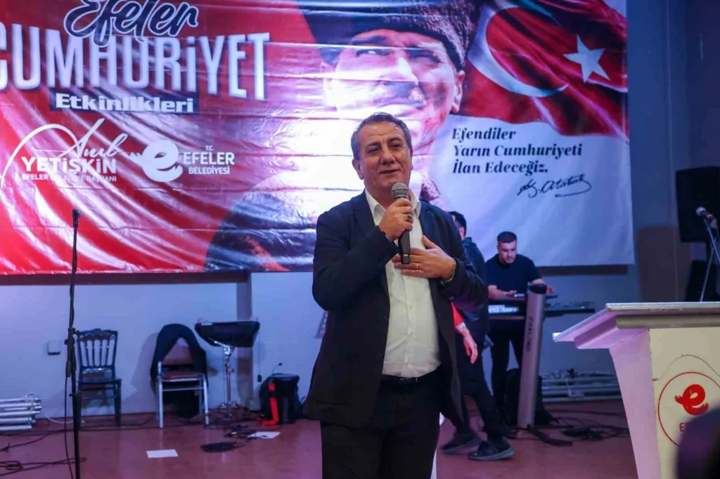 efelerde cumhuriyet bayrami coskusu 39a5ff9cac04