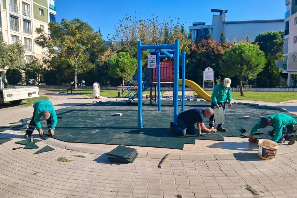 efelerde park ve yesil alanlar bakima alindi 22135faf45e3