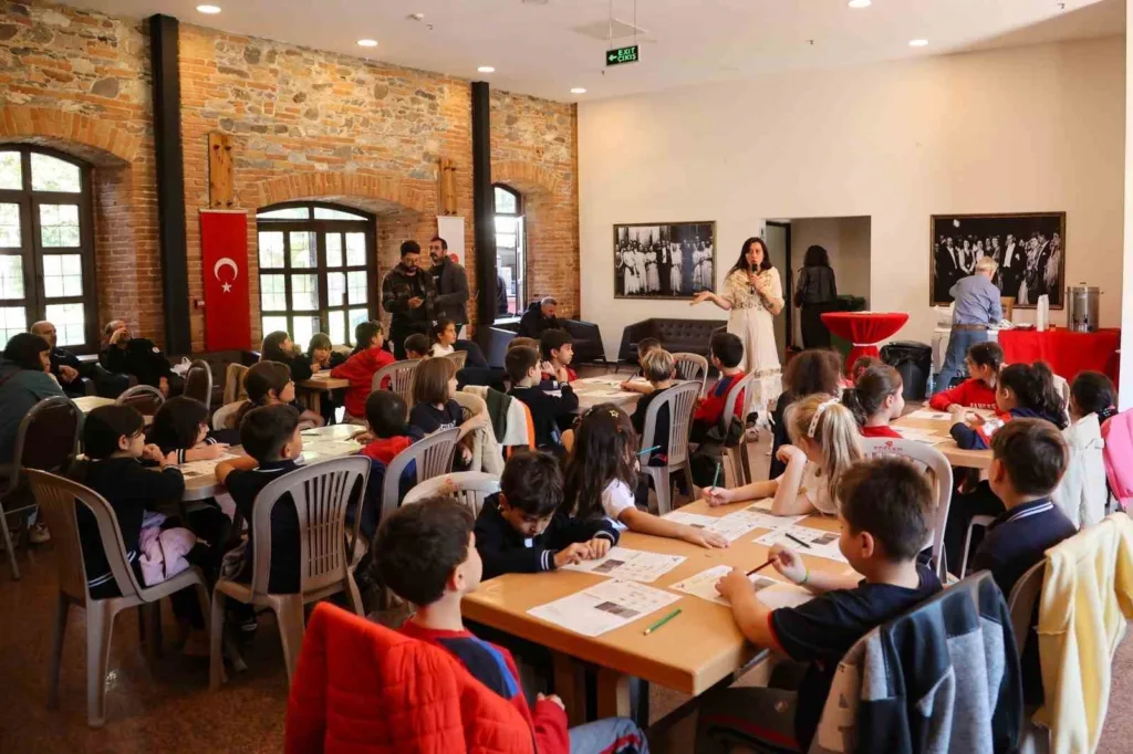 efelerde tarih mitoloji ve sanatin festivali basladi 934d5bda3d43