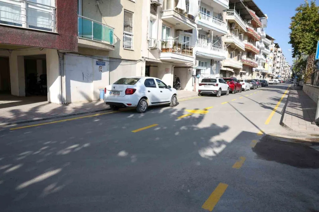 efelerde uc noktada asfalt mesaisi tamamlandi 3a86b645917a