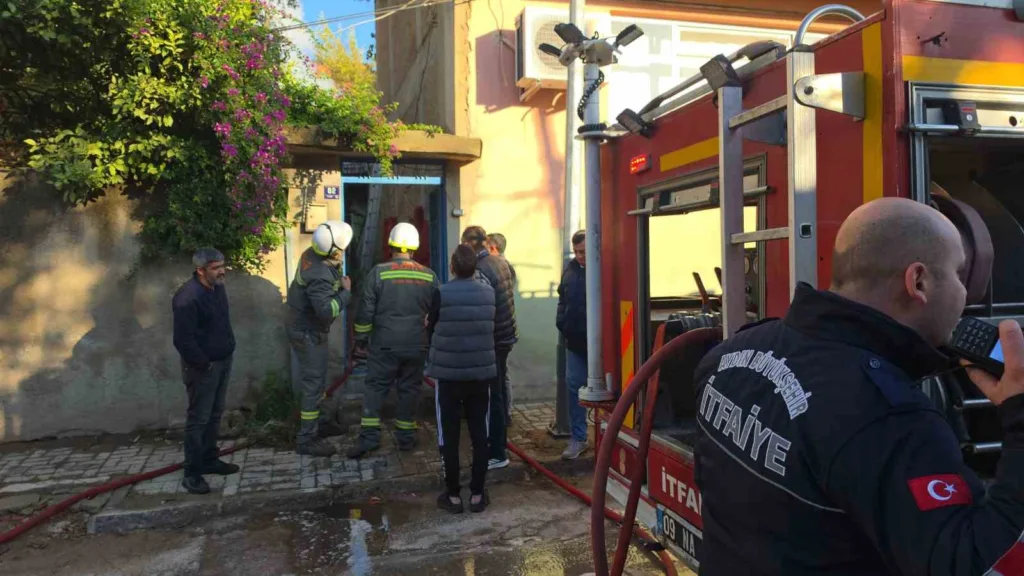 Elektrikli battaniye evi küle çevirdi, yaşlı adam son anda kurtuldu 4 elektrikli battaniye evi kule cevirdi yasli adam son anda kurtuldu 46dbed642097