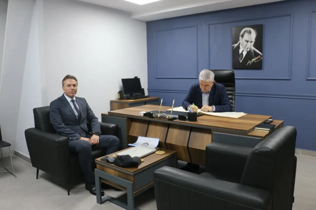 emniyet muduru karaduman soke ve kusadasinda calismalari inceledi ac7bf8c36c27