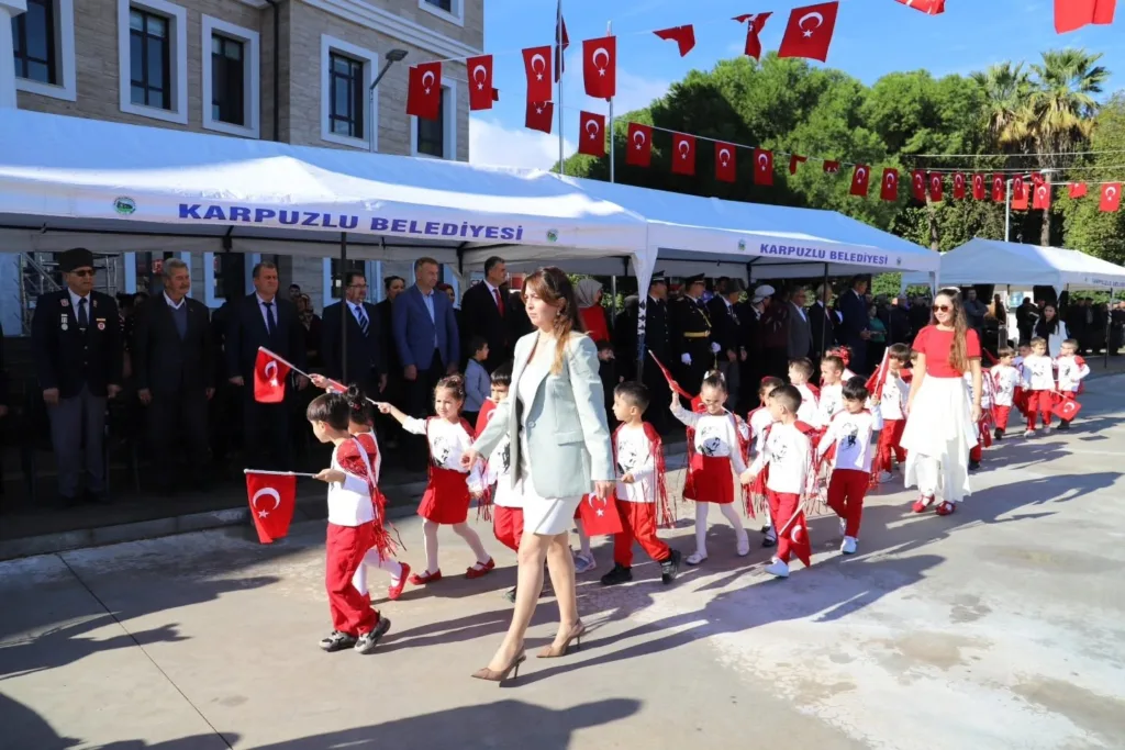 karpuzluda cumhuriyet bayrami etkinliklerle kutlandi 8993f382b347