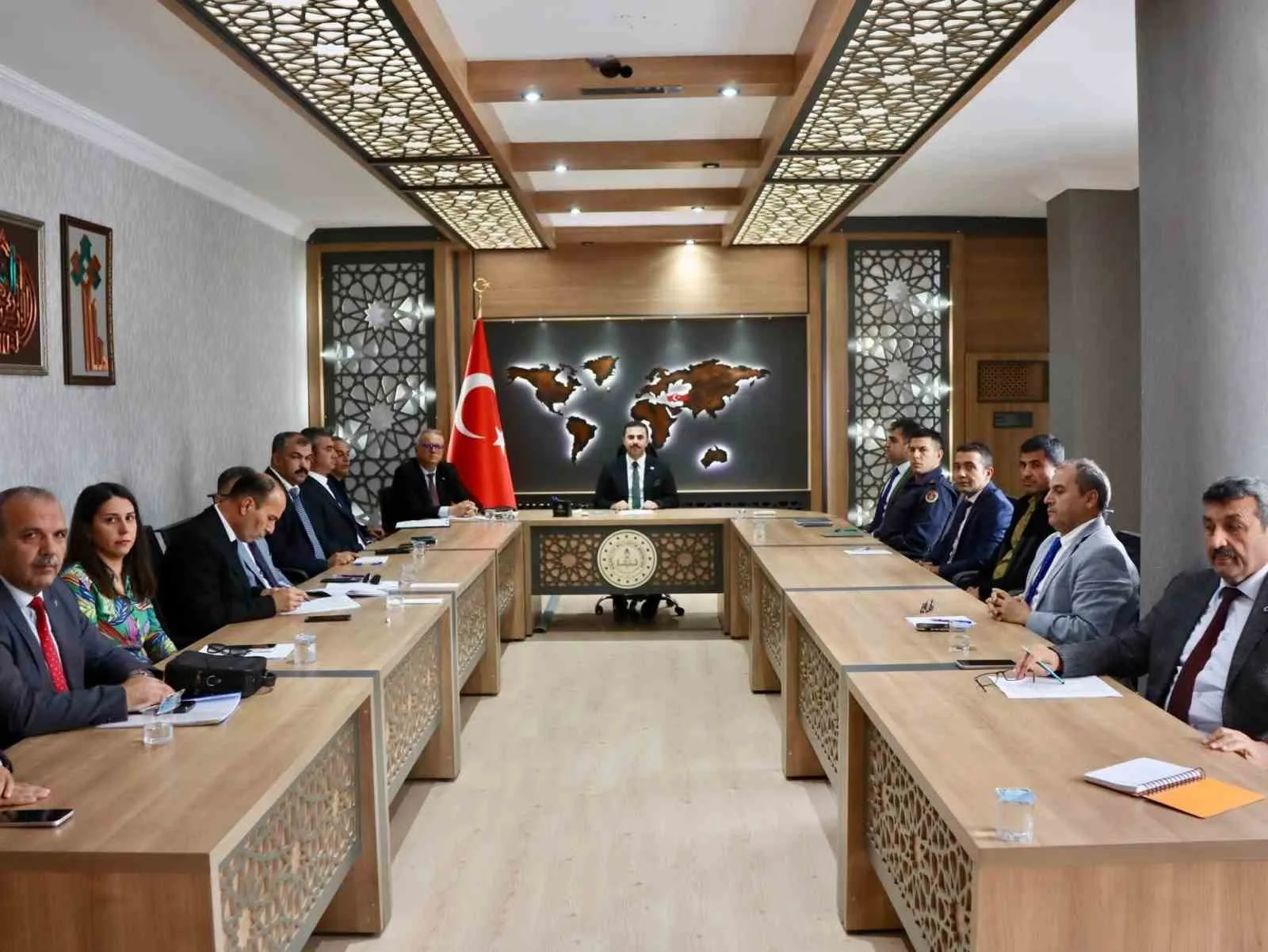 Koçarlı’da kurum amirleri bir araya geldi 4 Koçarlı’da kurum amirleri bir araya geldi