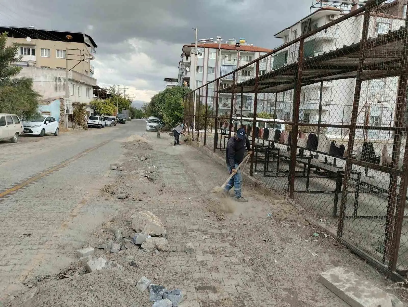 kocarlida yol bakim ve cevre duzenleme calismalari suruyor 532946f4a669