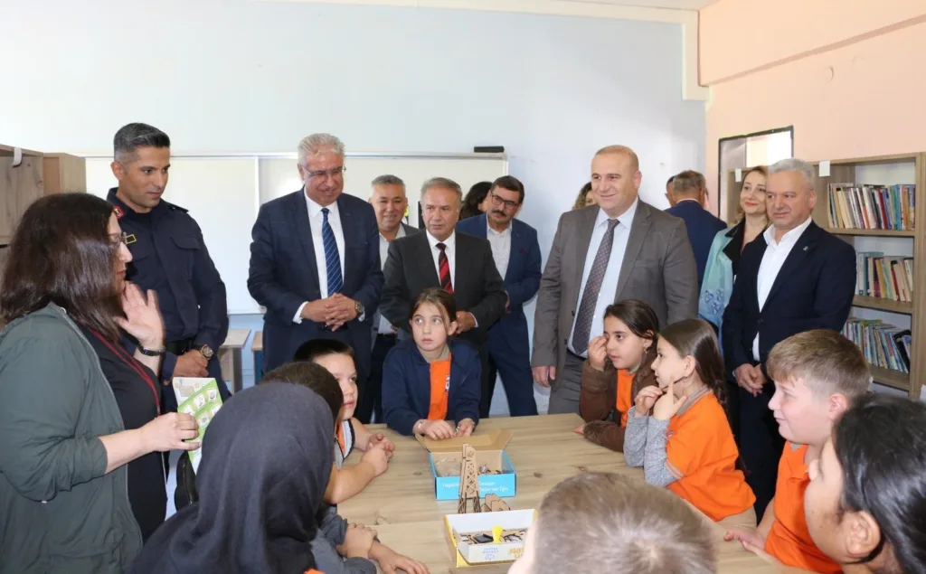 kosk bascayir ortaokulunda bilim fuari acilisi gerceklesti cec23a74f482