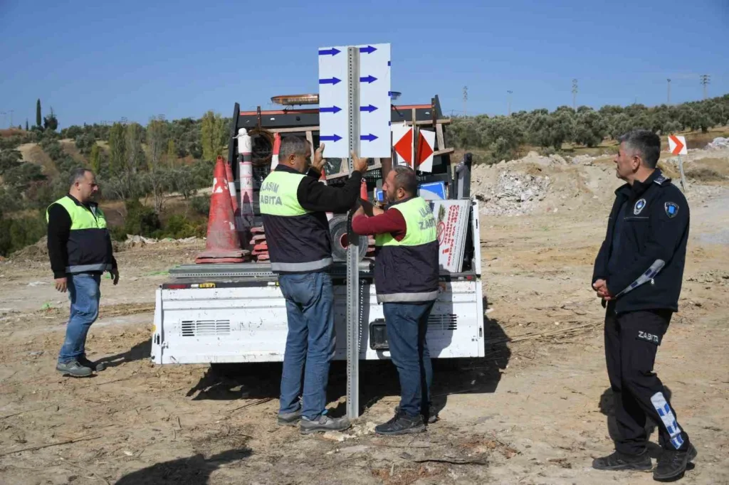 kusadasi belediyesinden kacak moloz dokumune karsi seferberlik e8c88f14dc2f