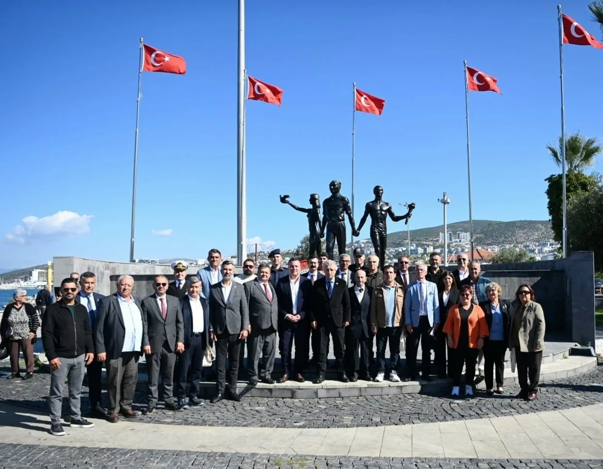 Kuşadası’nda Muhtarlar Günü kutlandı