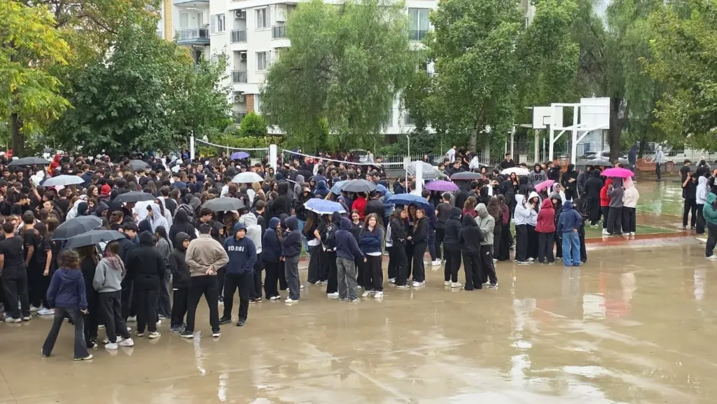 liseli ogrenciler afetlere karsi bilincleniyor 39678f6de3ca