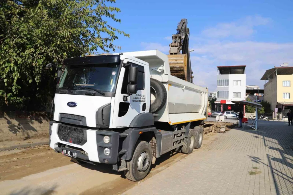 nazilli belediyesinden istiklal mahallesinde yol calismasi f2980192fcda