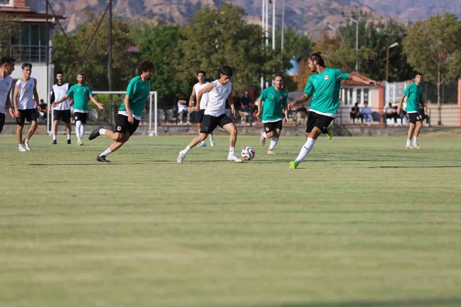 Nazilli İncirliova’yla berabere kaldı